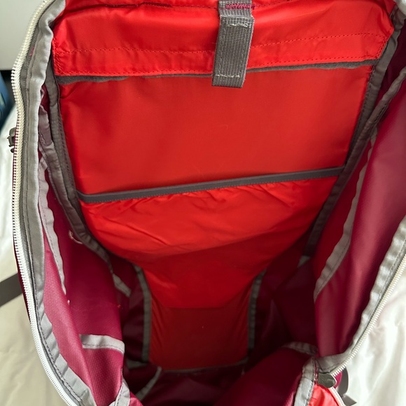 MEC women’s pack - Picture 3 of 9